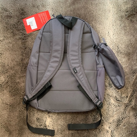 ❌SOLD❌ Nike Backpack - Picture 2 of 3